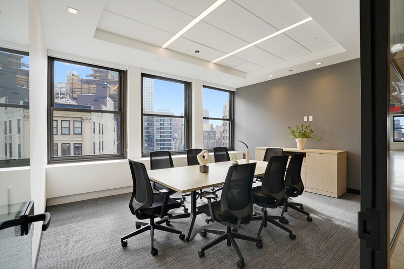 Broadway, Bryant Park, Fully Furnished Office Space For Lease/Sublease 2,900 - 13,900 SF