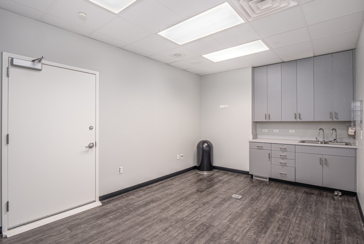 Murray Hill, E 34th St, Built Office/Medical Space For Rent 2,900 - 4,500 SF