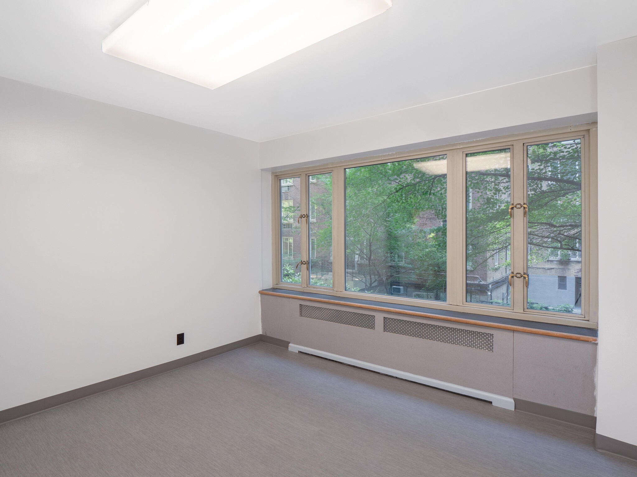 E 35th St, Murray Hill, Office/Medical Space For Rent 3,800 SF