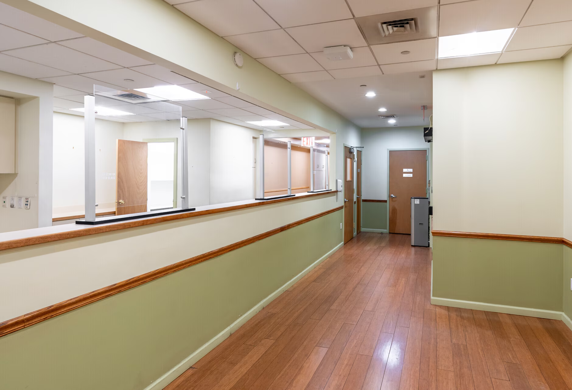 E 38th St, Grand Central, Medical Space For Lease 3,900 SF, Good Price !