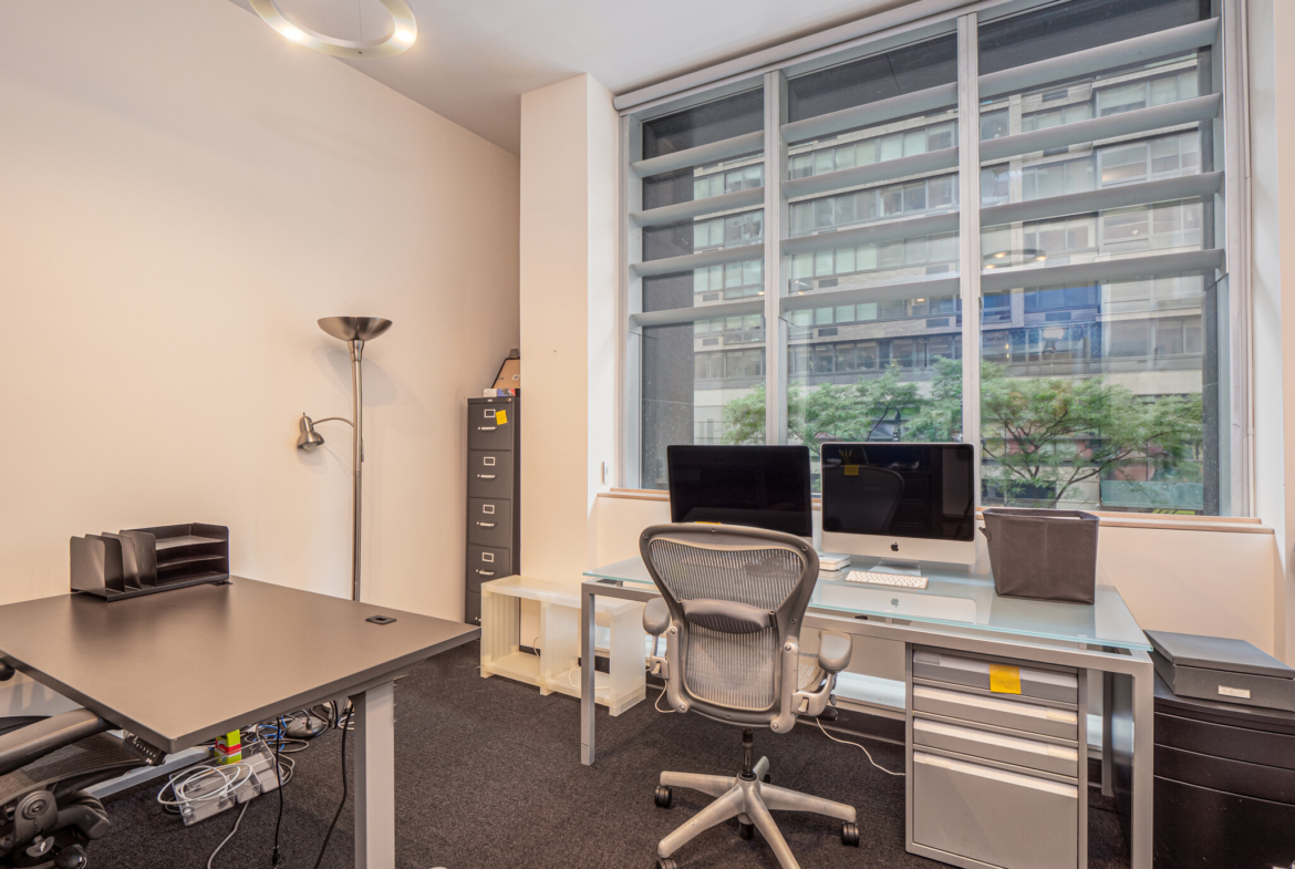 E 86th St, Upper East Side, Built Office/Medical Space For Lease 1,300 - 1,600 SF