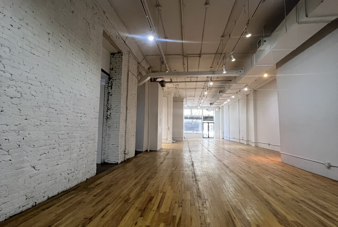 W 25th St, Chelsea, Spa or Gym Fitness Space For Rent 2,550 SF