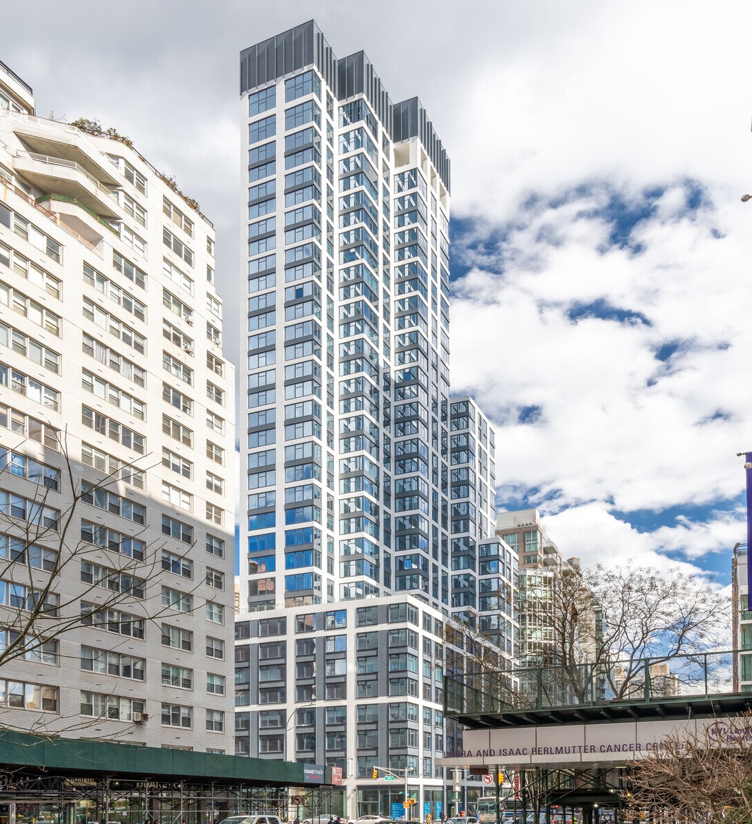 3rd Ave, Murray Hill, Restaurant or Fitness Space For Rent 2,050 - 6,210 SF
