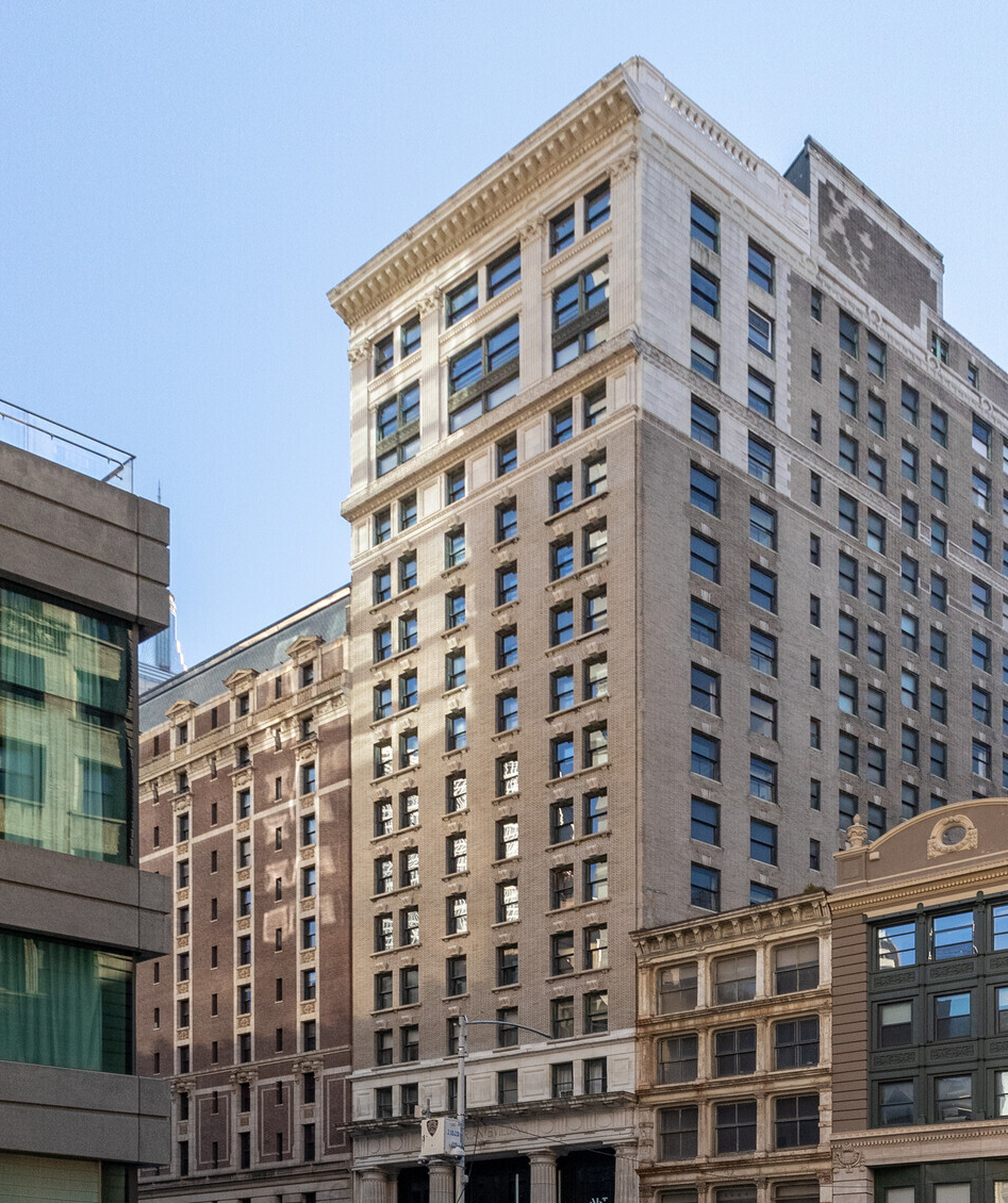 Broadway, Midtown South, Gym Fitness or Showroom Space For Lease 3,300 SF