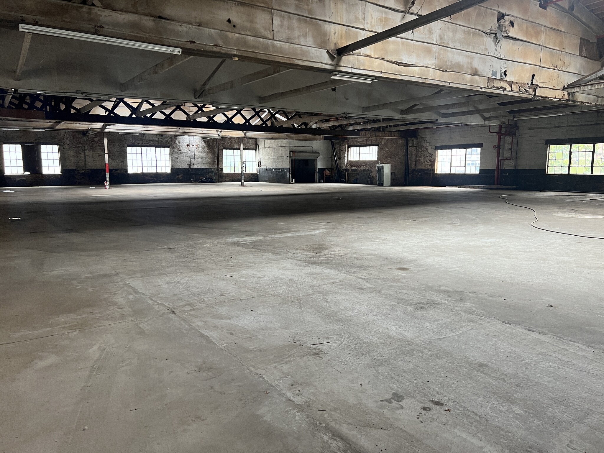 Bronx, NYC Industrial Space For Lease 15,300 SF