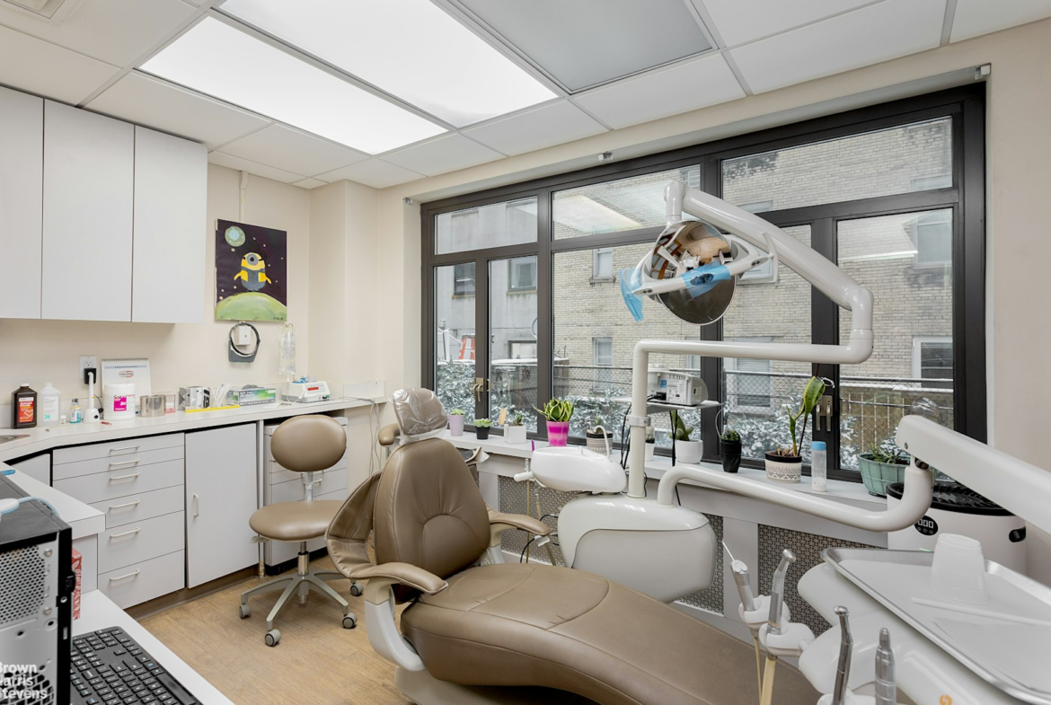 W 54th St, Retail/Medical Condo Space For Sale 2,100 SF