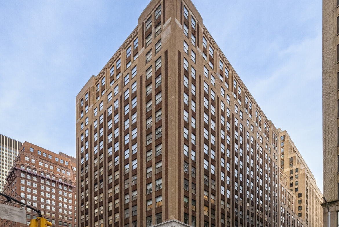 Penn Station, Seventh Ave, Retail/Restaurant Space For Rent 1,500 - 3,700 SF