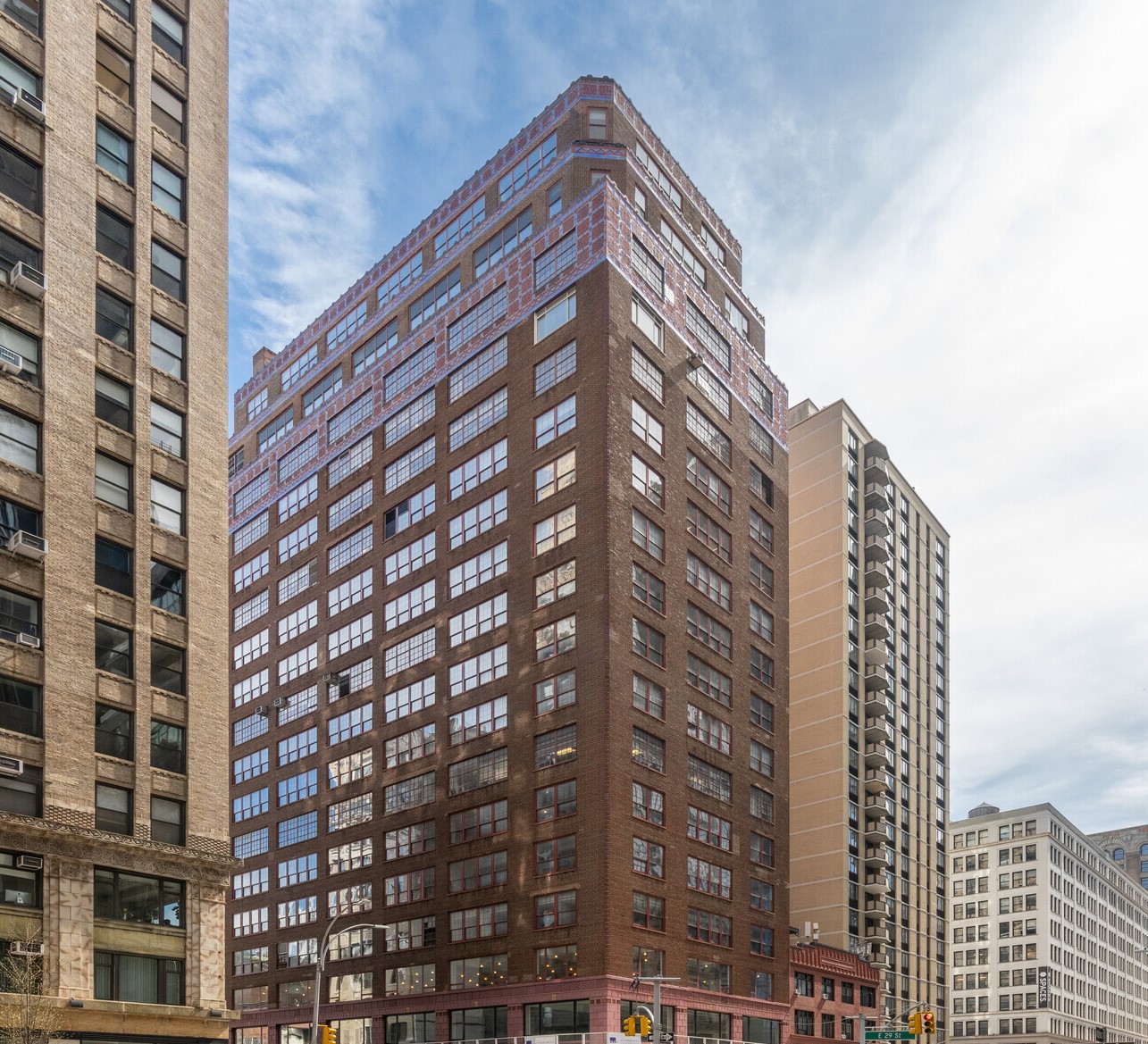 Park Ave S, Murray Hill, Retail/Office Space For Lease 9,600 SF