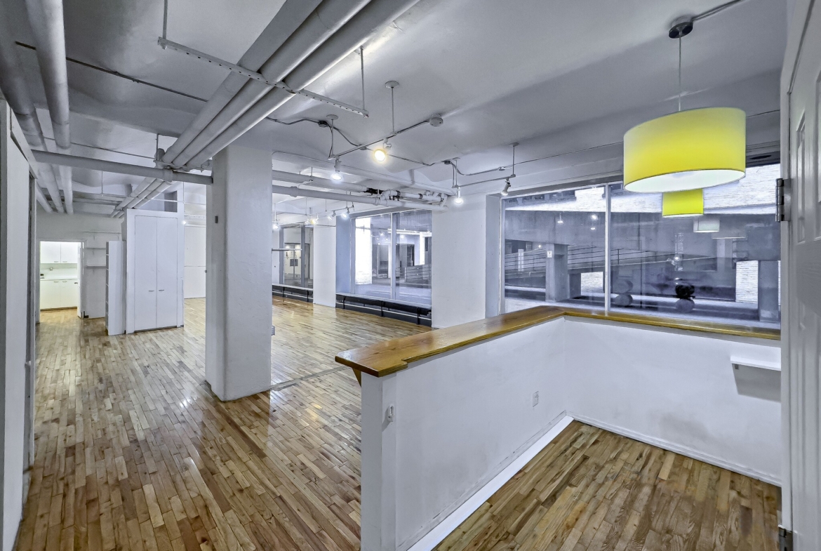 West St, Greenwich Village, Retail/Commercial Space For Lease 3,900 - 5,600 SF