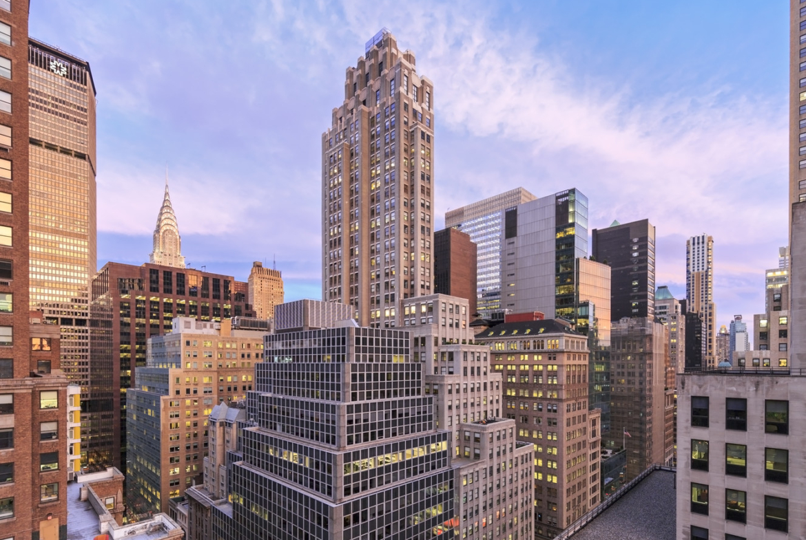 529 5th Ave, New York, NY, Class A Office Building