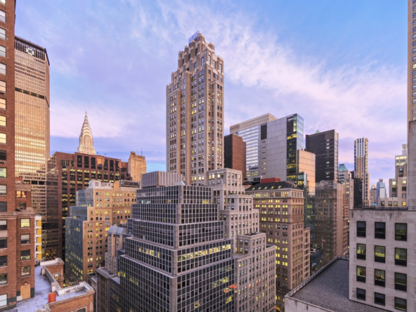 529 5th Ave, New York, NY, Class A Office Building