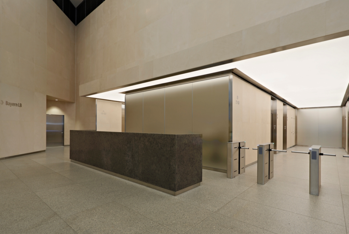 560 lex.ave.2
