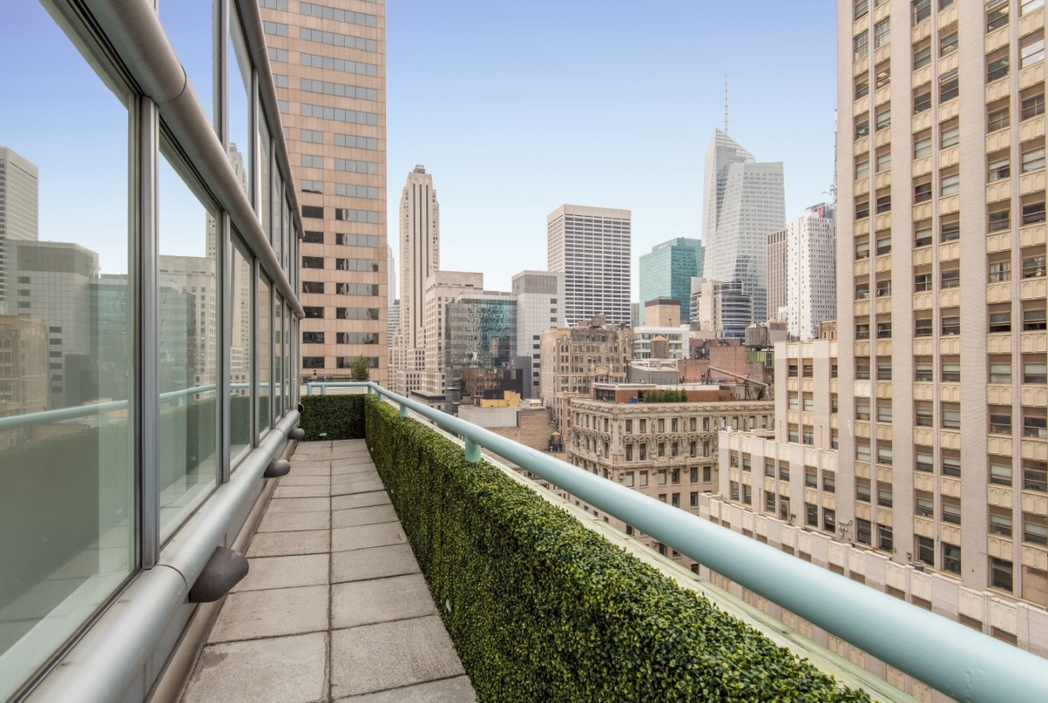 589 Fifth Ave 3