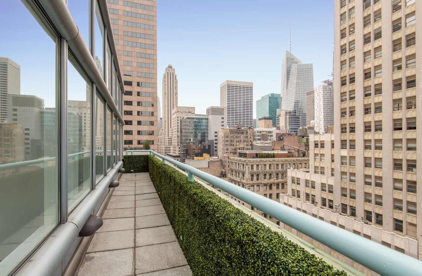 589 Fifth Ave 3