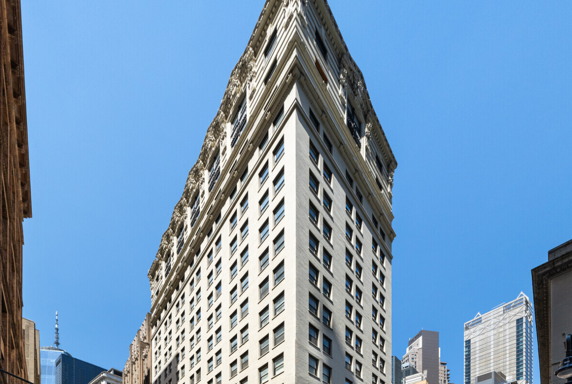 John St, Financial District, Retail Space For Rent 630 - 910 SF
