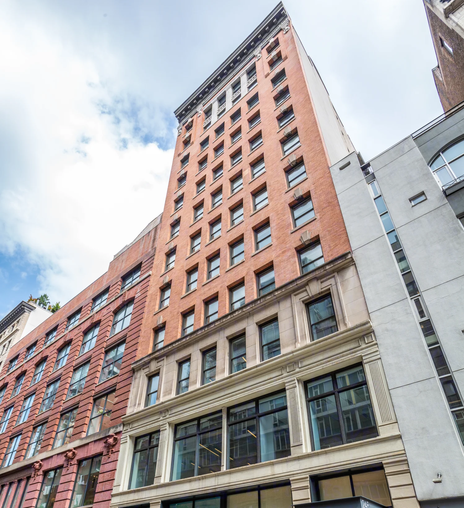 Chelsea, W 17th St, NYC Retail/Fitness Space For Rent 3,700 SF