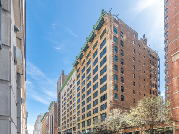 W 25th St, Chelsea, Retail/Showroom Space For Lease 3,400 - 4,100 SF