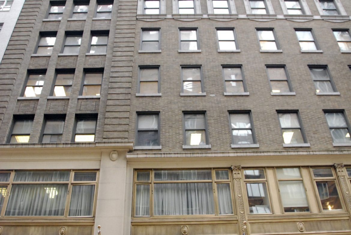 16 E 52nd St, New York, NY, Class B Office Building