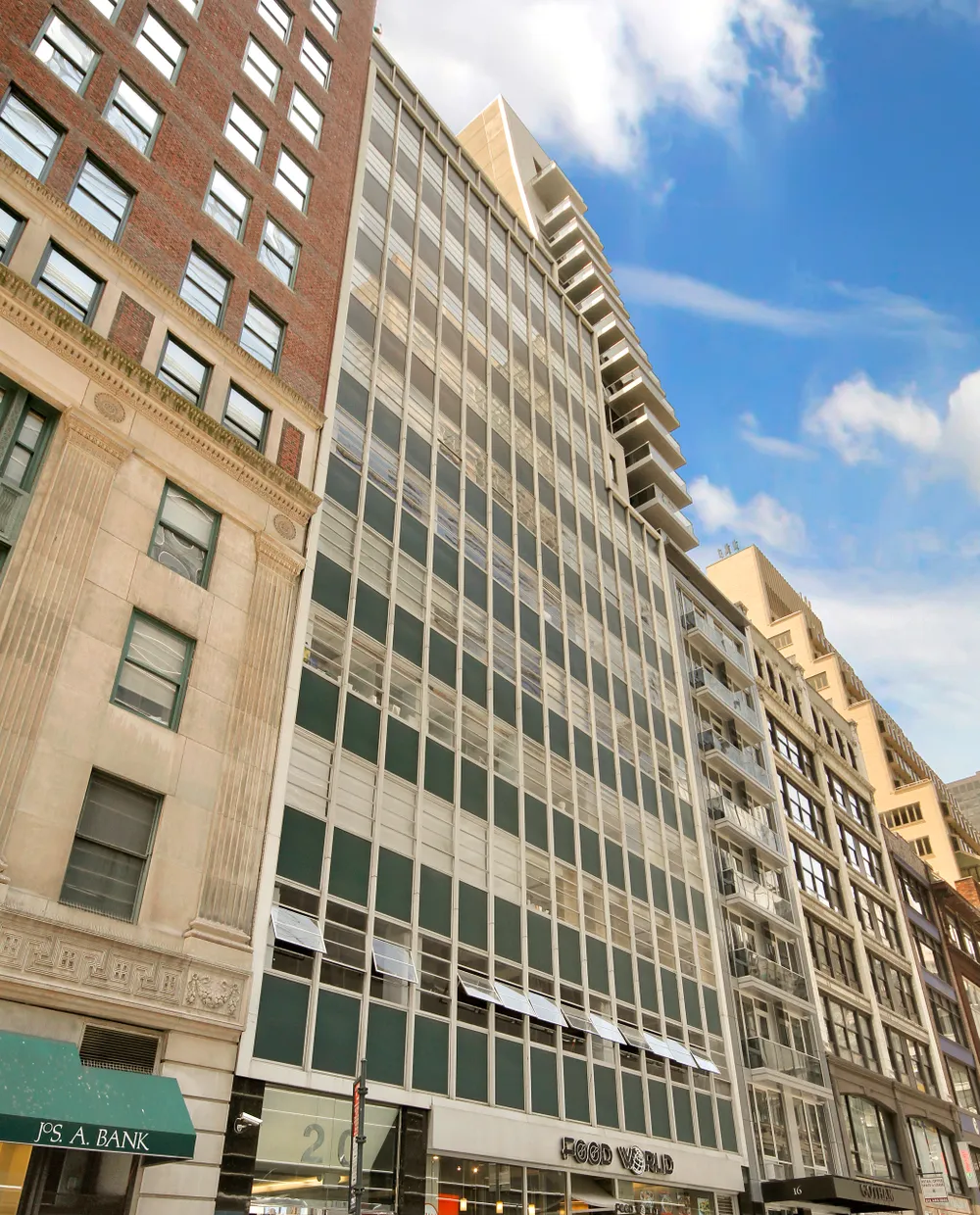 20 E 46th St, New York, NY, Class B Office Building