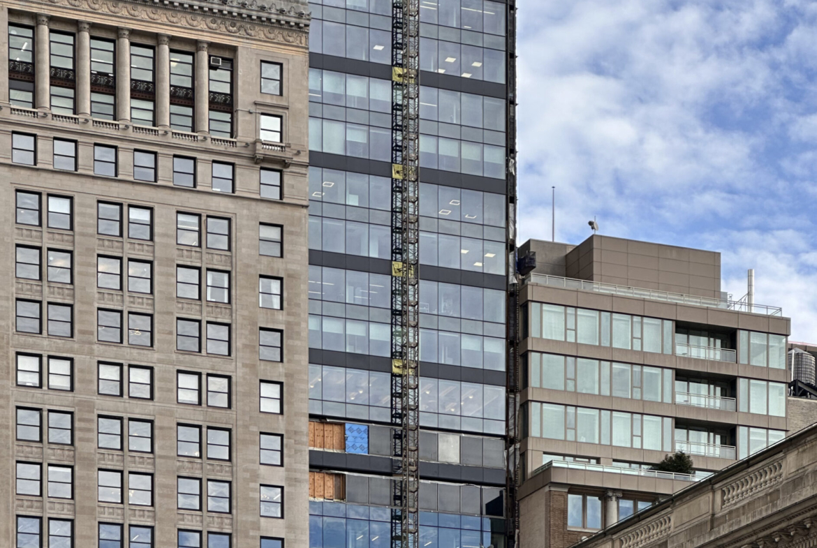489 Fifth Ave, New York, NY, Class B Office Building