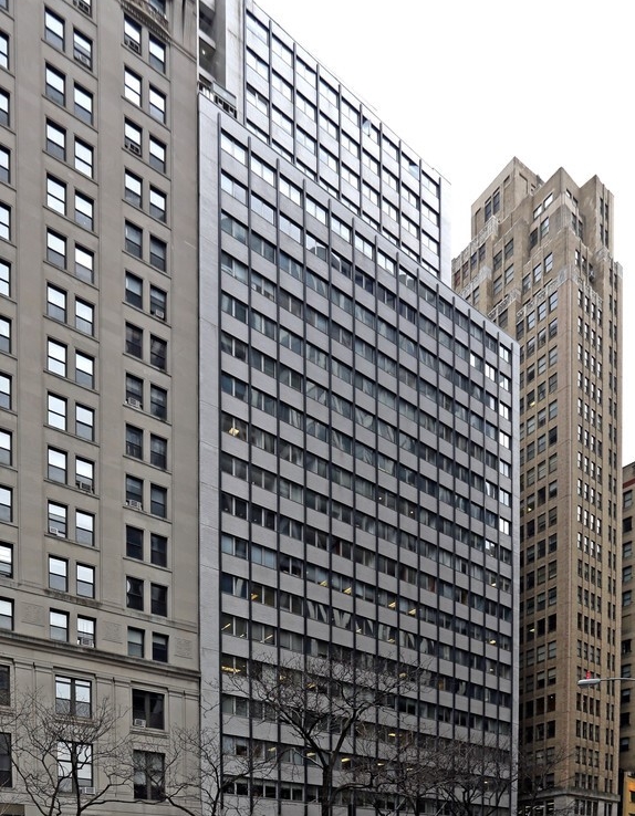 5 Hanover Sq, New York, NY, Class B Office Building