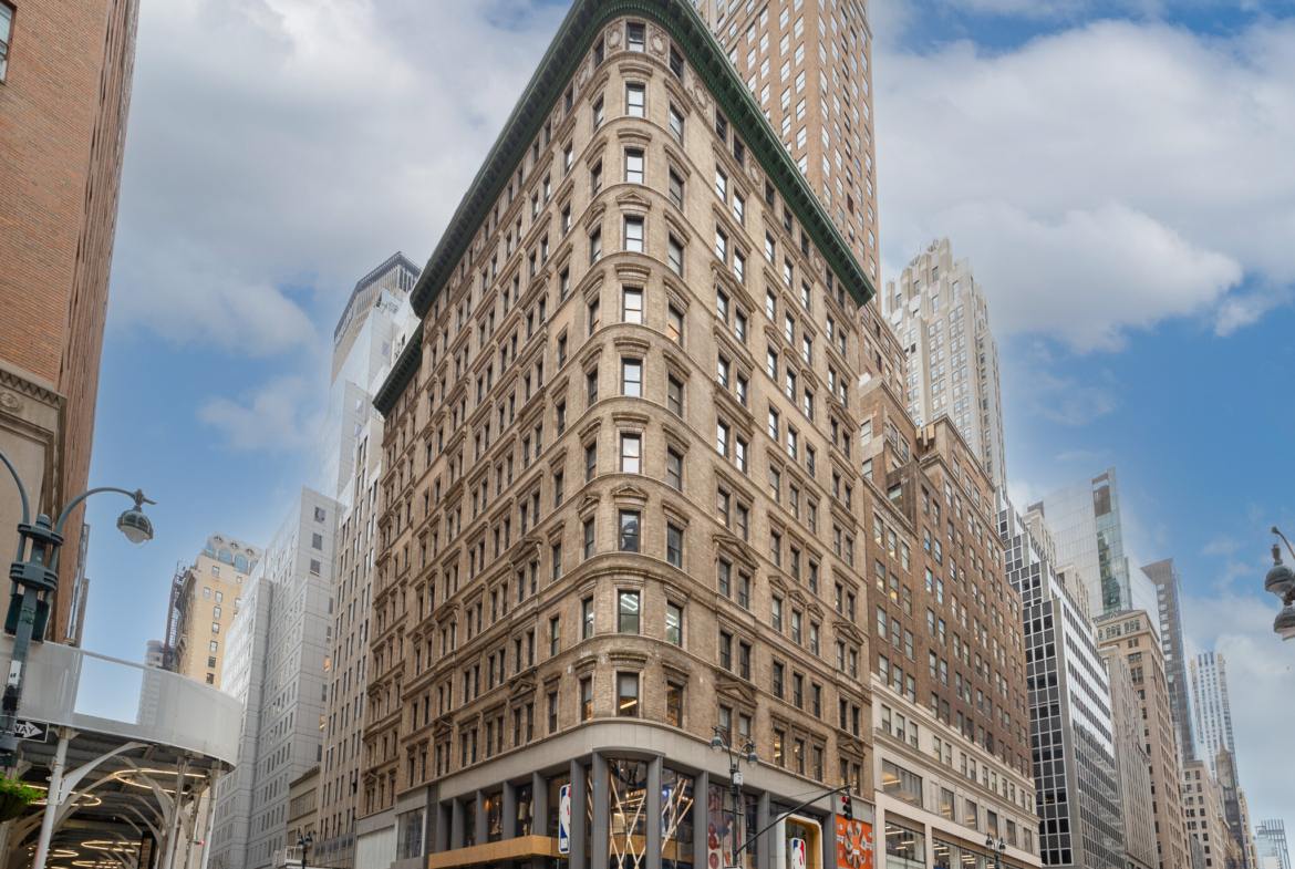 545 Fifth Ave, New York, NY, Class B Office Building