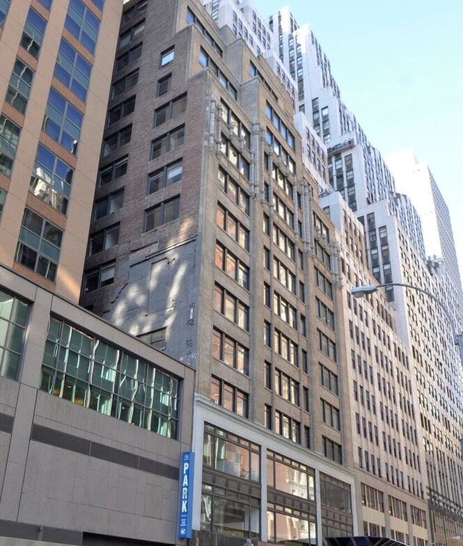 108 W 39th St, New York, NY, Class B Office Building