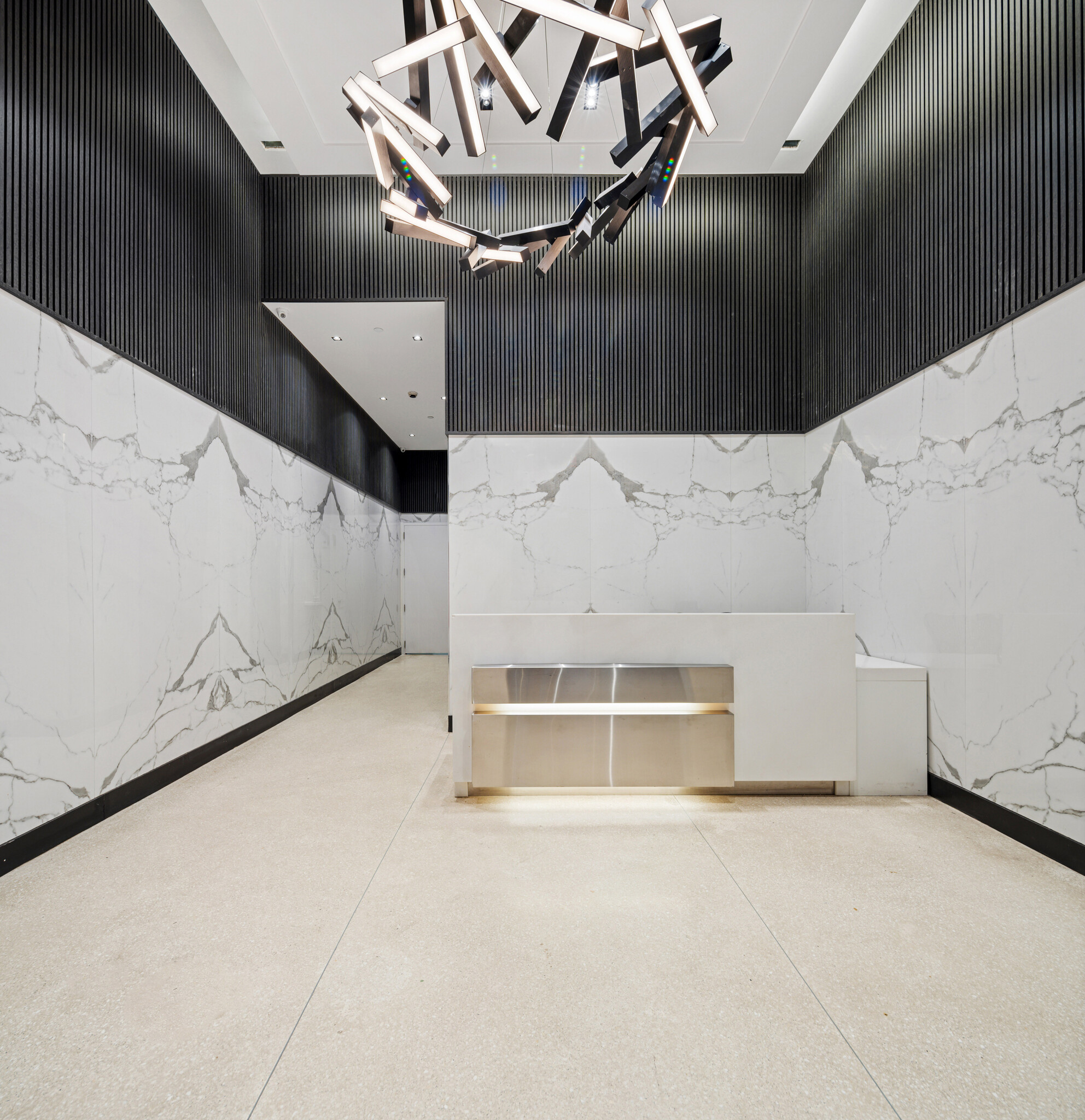 255 W 36th St 1