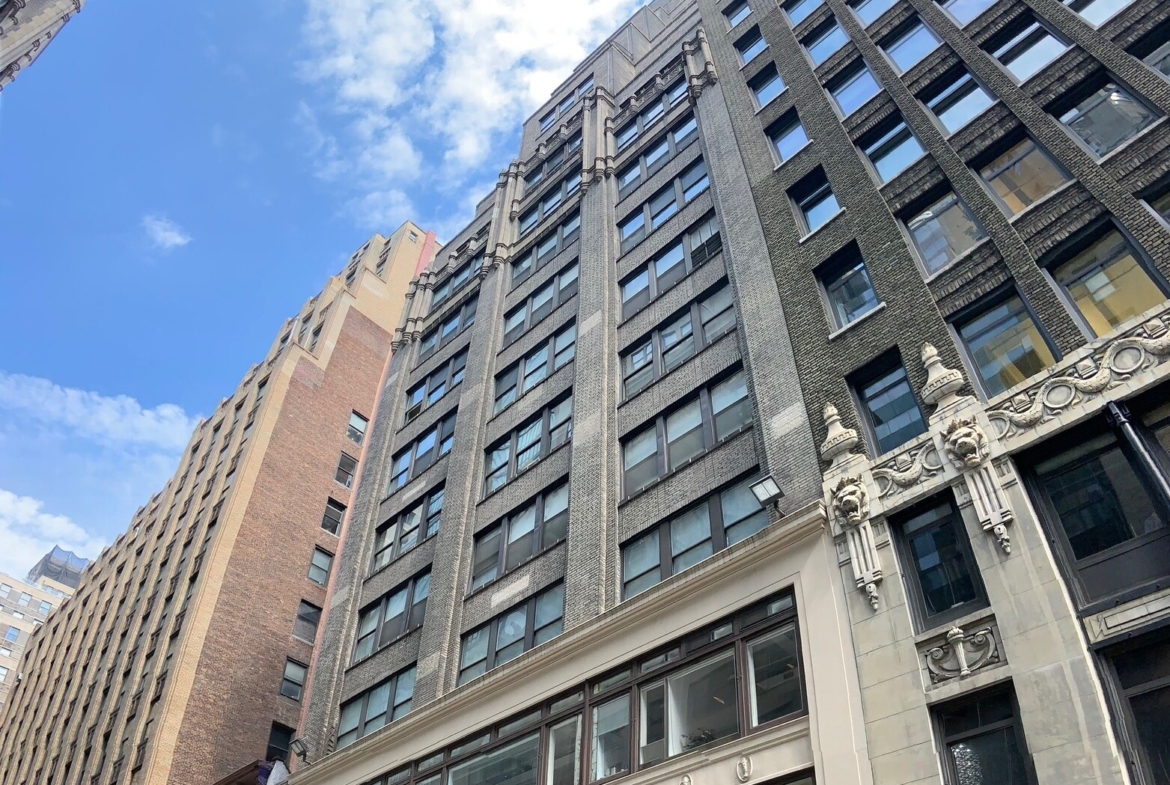 39-43 W 37th St, New York, NY, Class B Office Building
