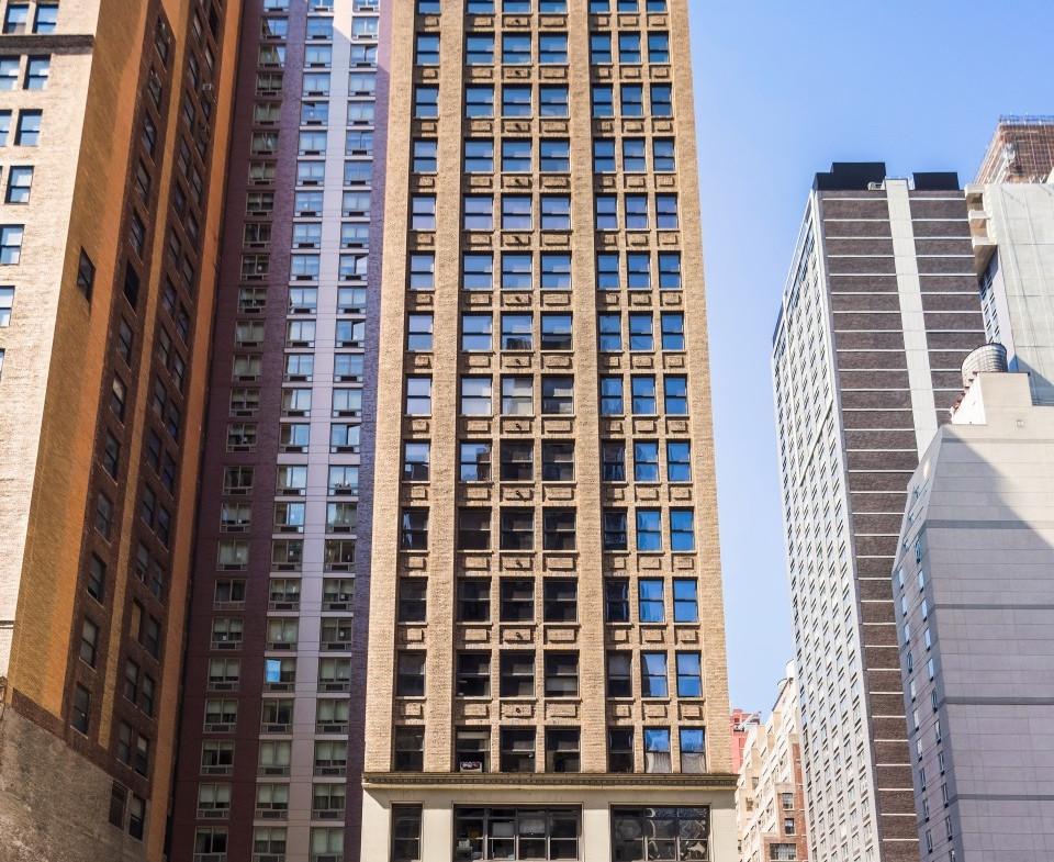 589 Eighth Ave, New York, NY, Class B Office Building