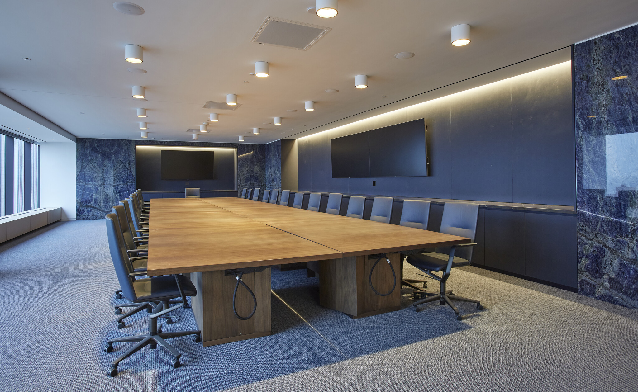 W 57th St, Plaza District, NYC Fully Furnished Office Space For Rent 5,300 - 32,350 SF