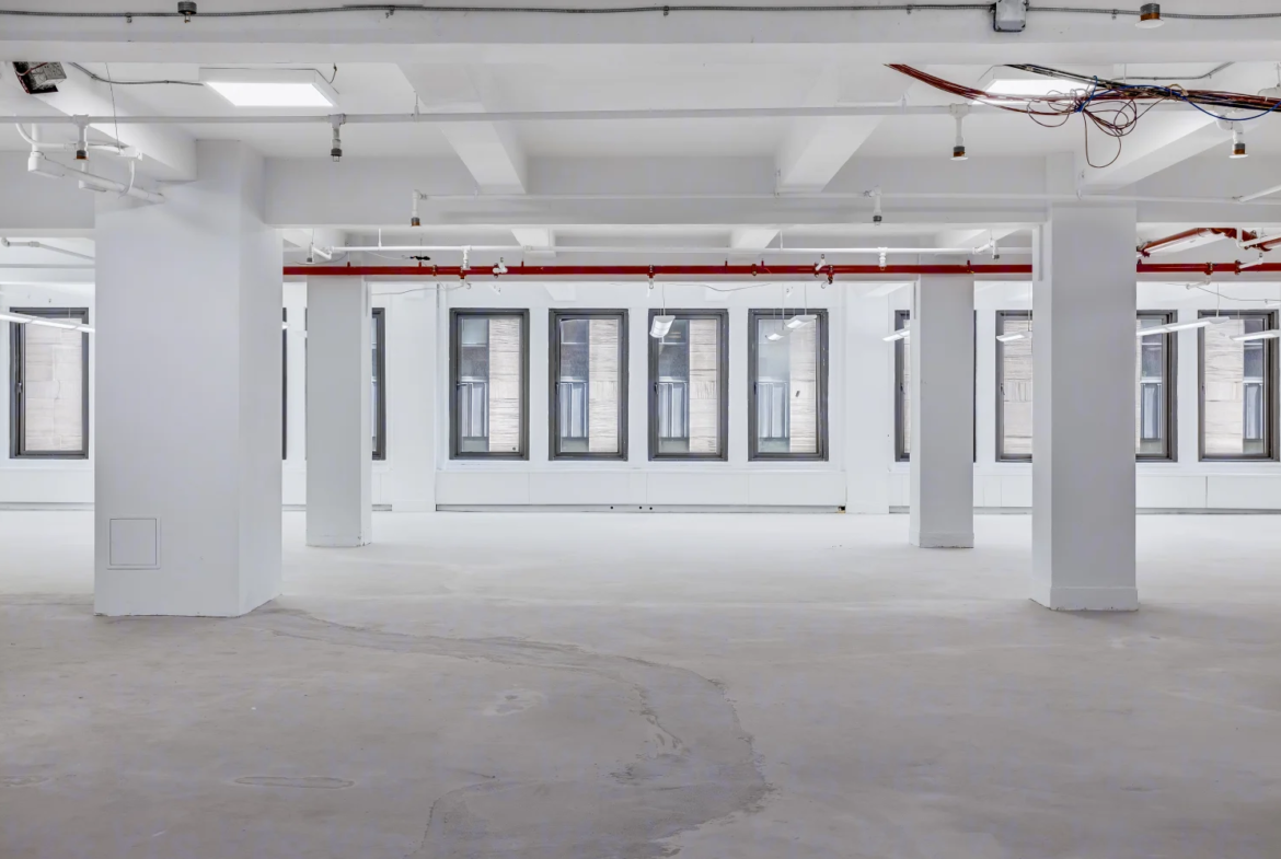 W 48th St, Diamond District, Fully Built Office/Medical Space For Lease 7,900 – 9,200 SF