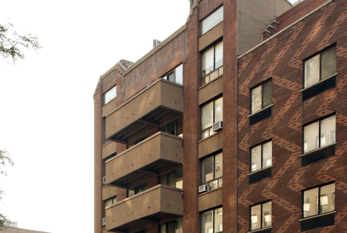 Avenue A, East Village, Partial Built-Out Retail/Restaurant Space For Rent 1,450 - 2,800 SF