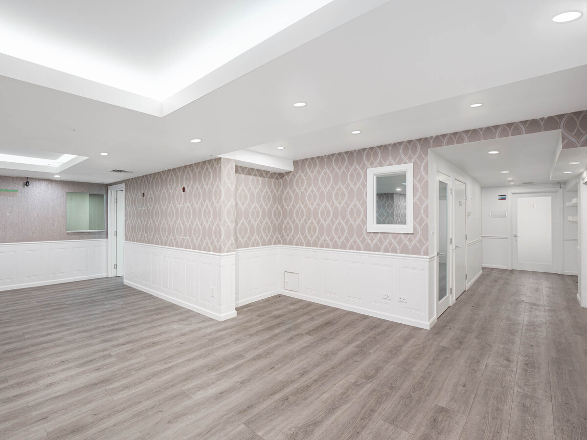 Columbus Circle, Central Park S, Fully Built Medical Office Space For Rent 3,350 SF