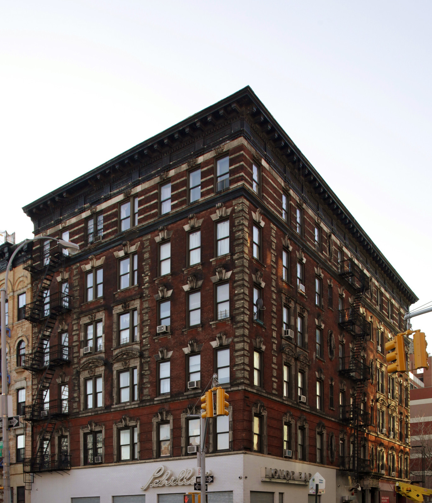 Norfolk St, Lower East Side, Partial Built-Out Retail/Gallery Space For Lease 1,850 SF