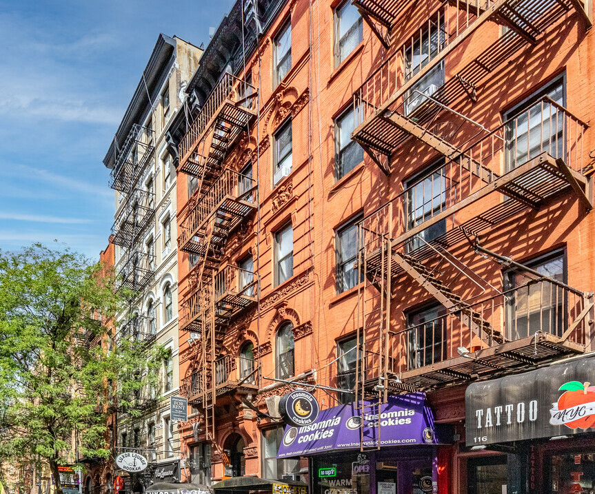 MacDougal St, Greenwich Village, Fully Build-Out Retail/Restaurant Space For Lease 950 SF