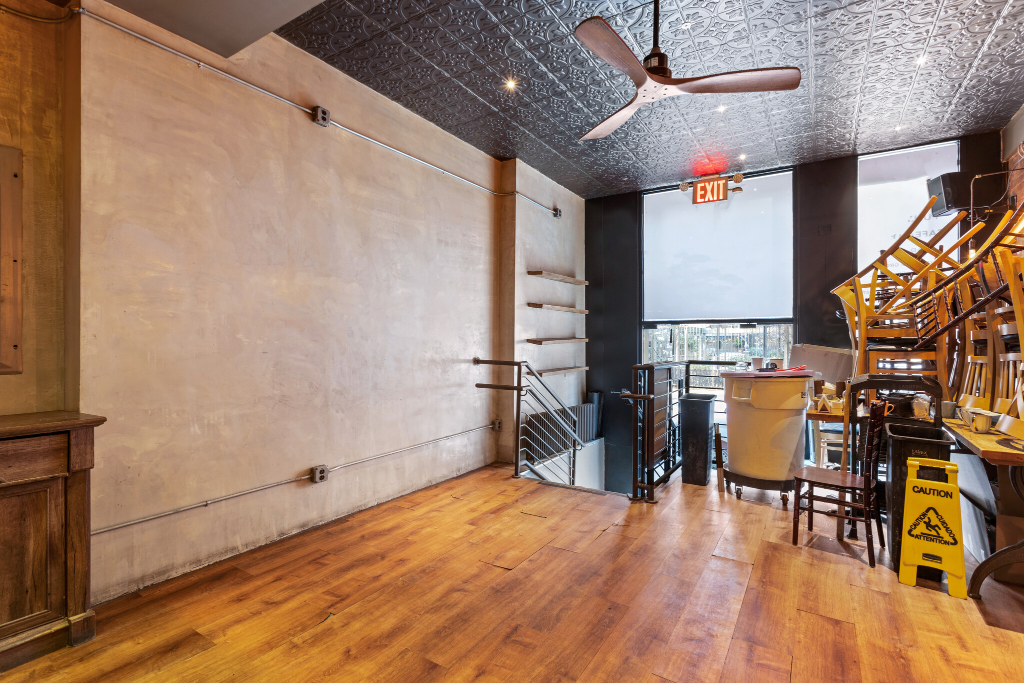 Grand St, SoHo, Fully Build-Out Retail/Restaurant Space For Rent 750 SF