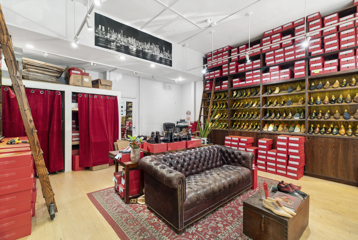Thompson St, SoHo, Retail Space For Rent 650 - 1,100 SF