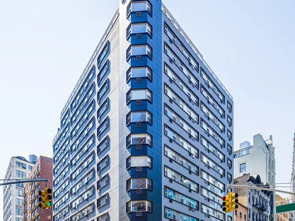 Greenwich Village, E 12th St, Fully Built-Out Retail Space For Rent 600 - 3,600 SF