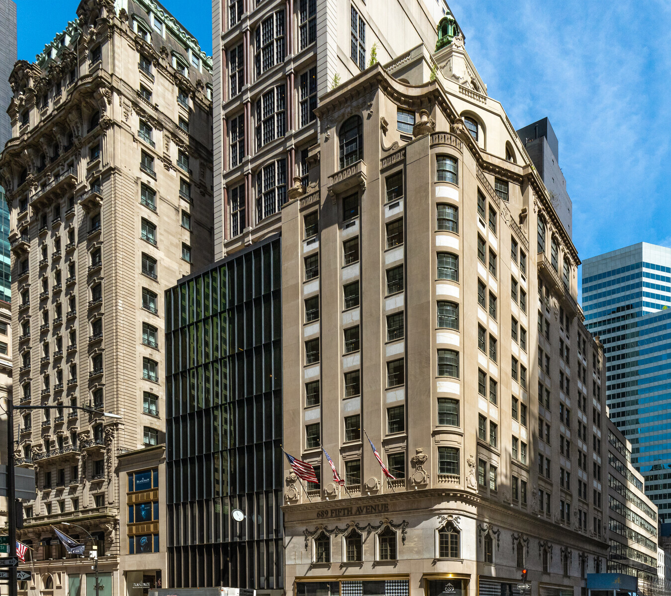Fifth Avenue, Partial Built-Out Retail Space For Lease 1,550 SF