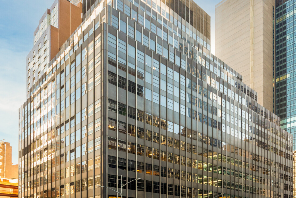 Third Ave, Plaza District, Retail Space For Lease 1,900 SF