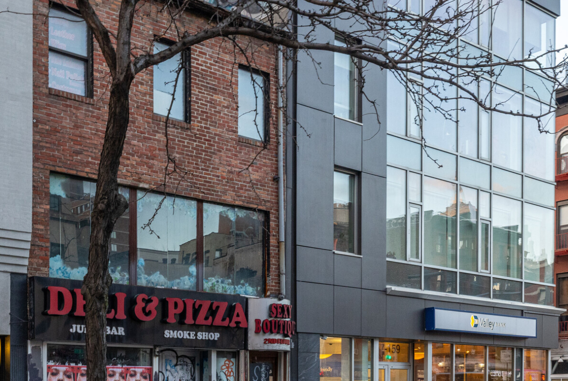 8th Ave, Chelsea, Retail/Restaurant Space For Lease 1,750 SF