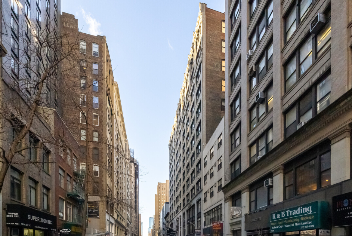 W 29th St, Chelsea, Retail/Restaurant Space For Lease 5,050 - 6,050 SF