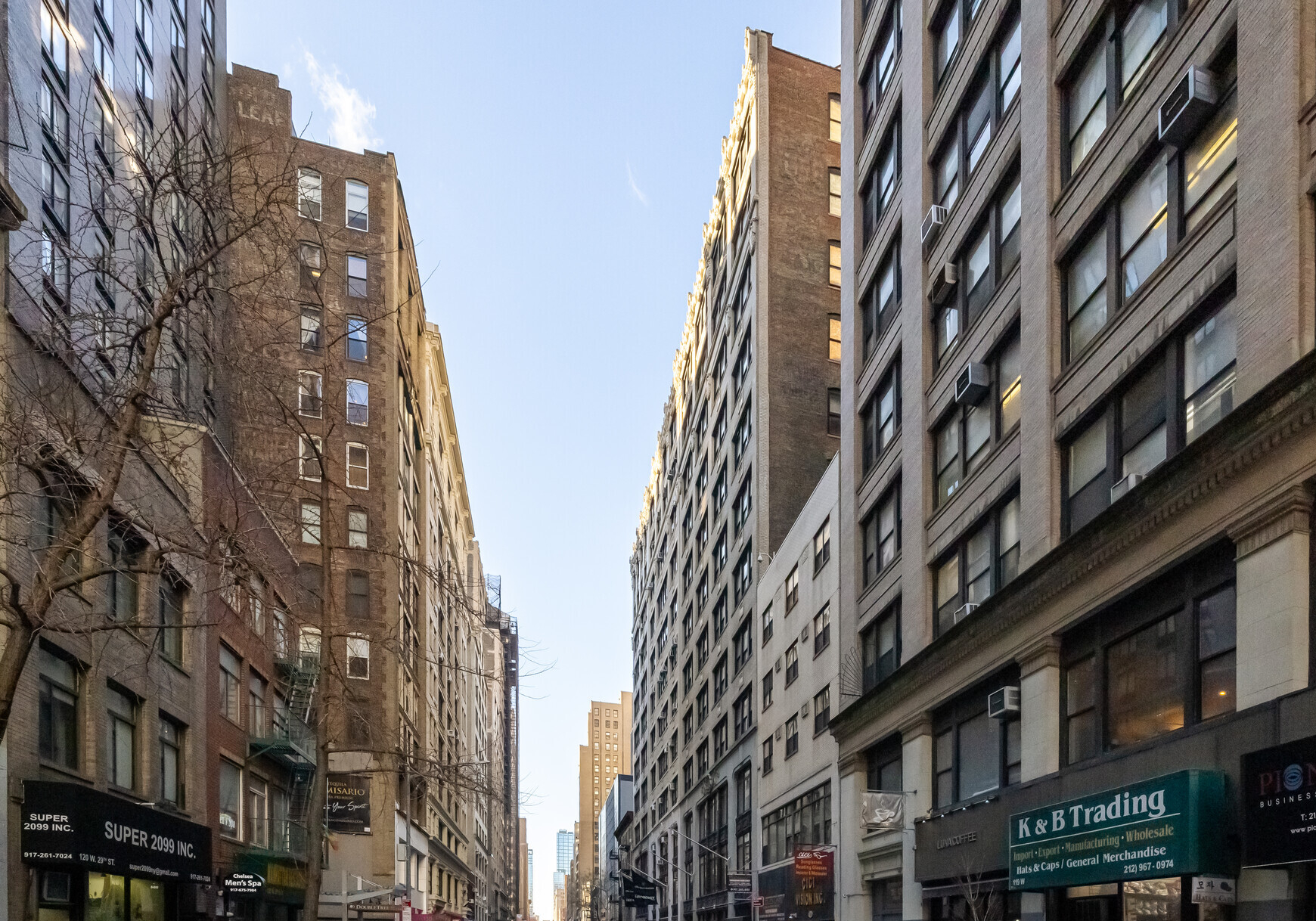 W 29th St, Chelsea, Retail/Restaurant Space For Lease 5,050 - 6,050 SF