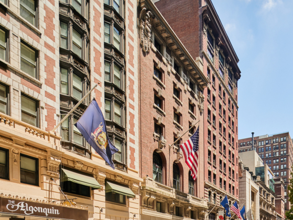 W 44th St, Times Square, Fully Built-Out Retail/Restaurant Space For Rent 1,650 SF