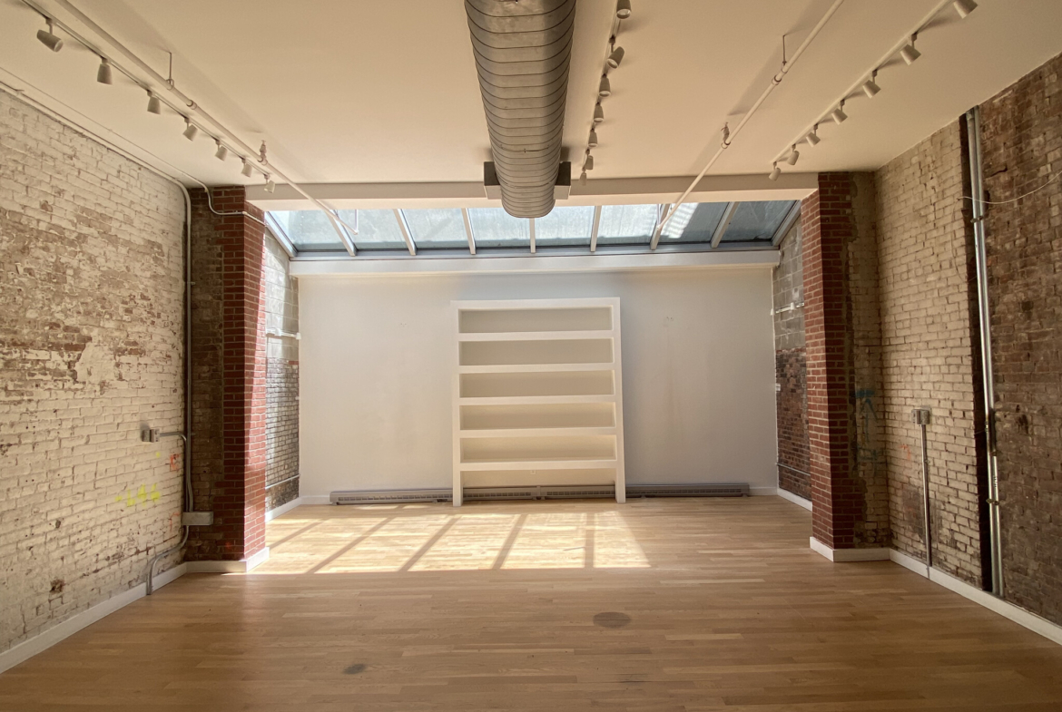 Crosby St, SoHo, Partial Built-Out Retail Space For Rent 1,350 - 2,850 SF