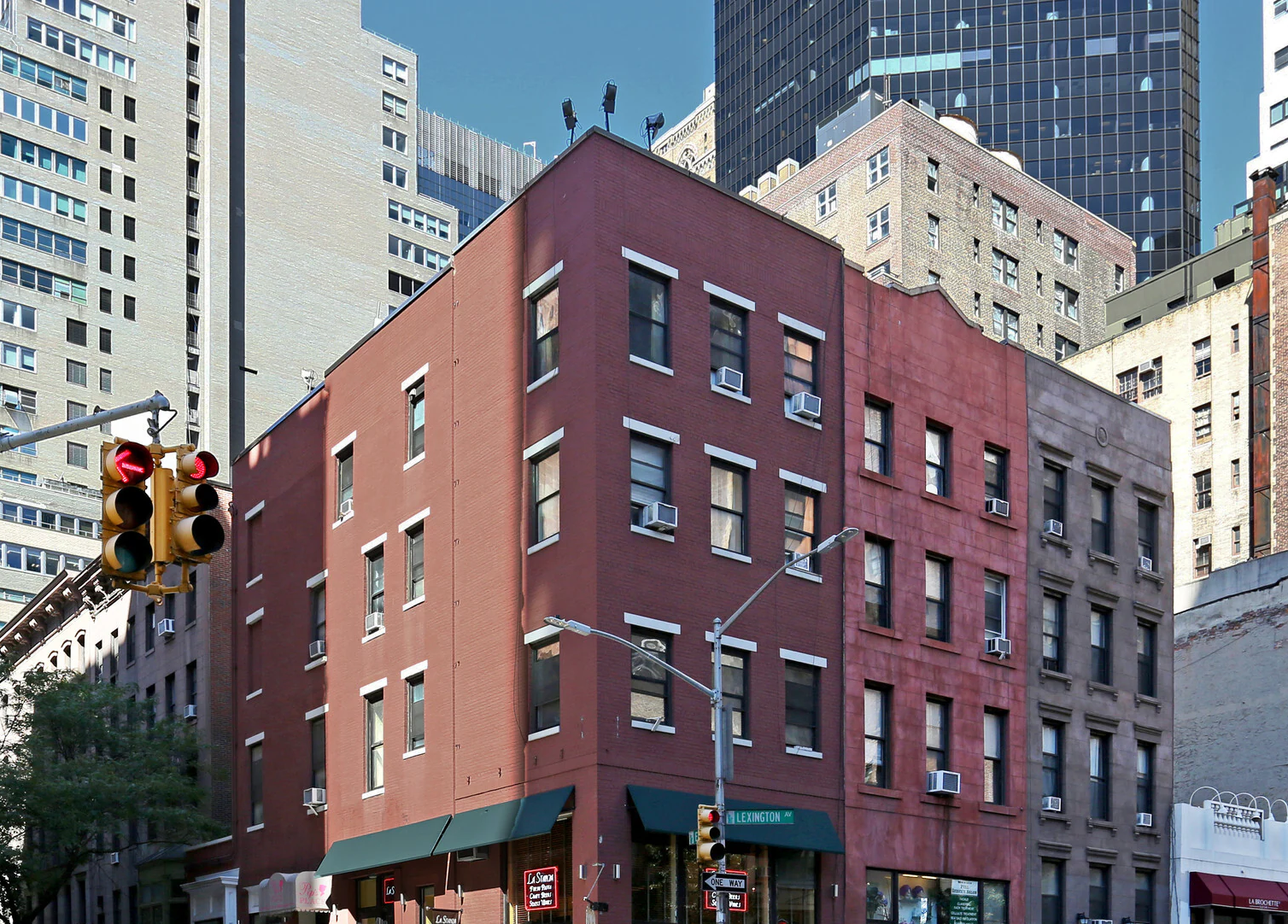 Lexington Ave, Murray Hill, Partial Built-Out Retail/Restaurant Space For Lease 780 SF