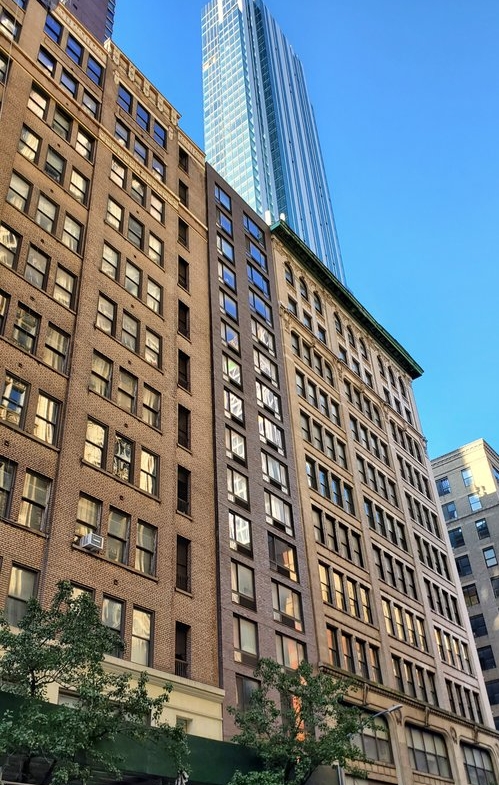 Madison Ave, Fully Built-Out Retail/Restaurant Space For Lease 1,650 SF