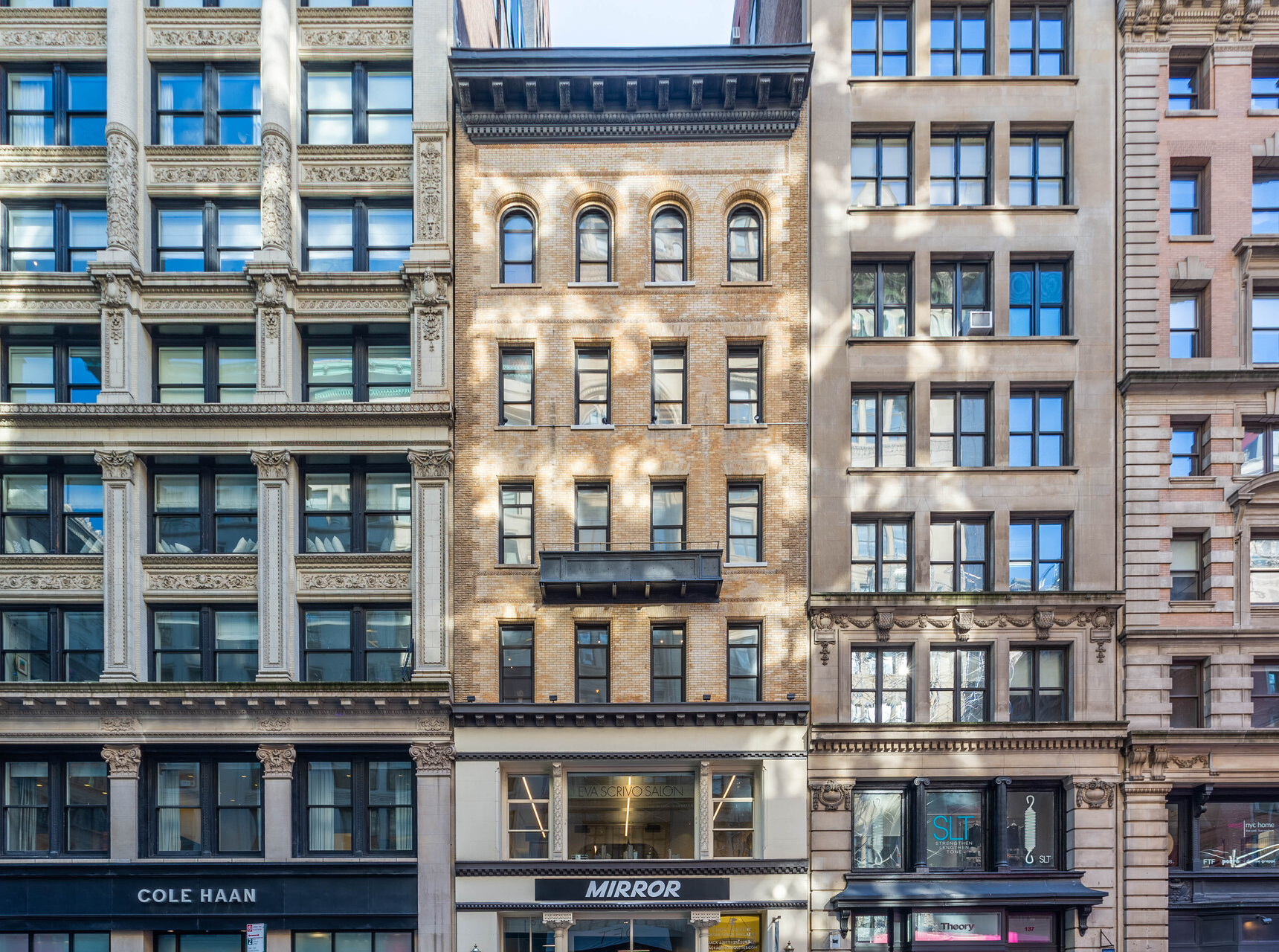 Fifth Ave, Fully Built-Out Retail/Salon Space For Rent 5,550 SF