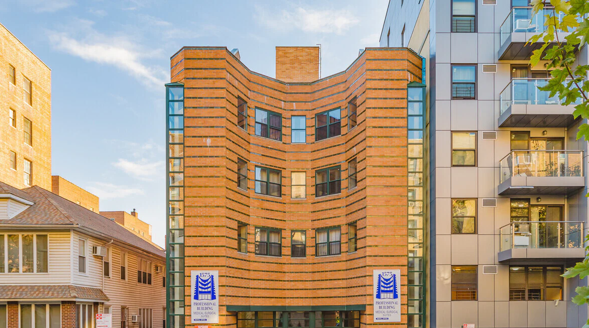 E 19th St, South Brooklyn, Office/Medical Space For Lease 3,650 SF